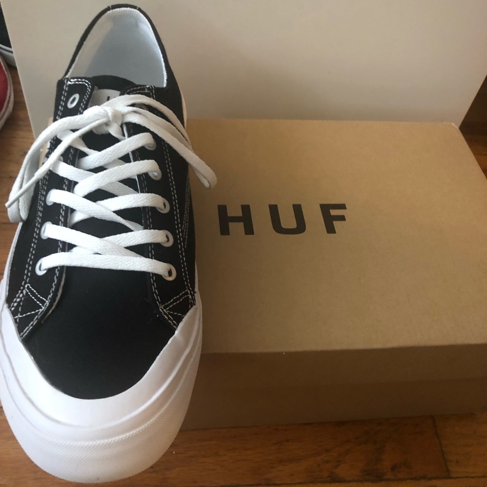 NWT&Box Men’s Huf Sneakers S. 9.5